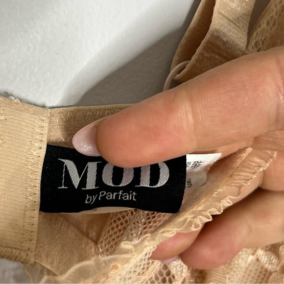 Mod by Parfait Size 32H Lace Mesh Button Underwire Cupless Bra - Picture 4 of 6